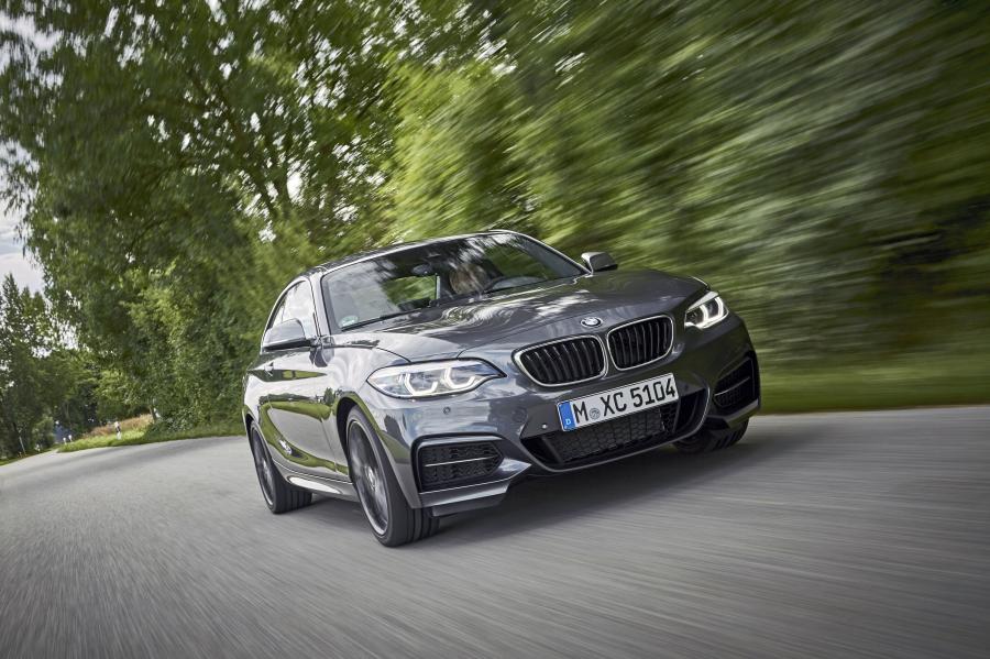  BMW M240i xDrive Coupe 2017 года  (WW) (фото 49 из 116)